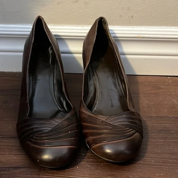 Aldo sales wedge pumps